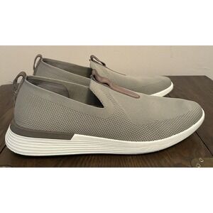 Unisex  Wolf & Shepherd Off Gray Swiftknit Derby Slip On Shoes Size W 12 /M 10